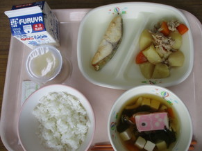 給食