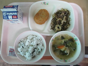 給食