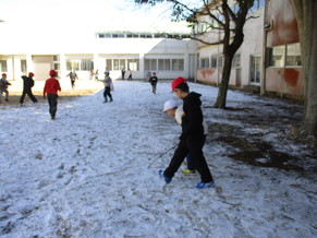 雪遊び１