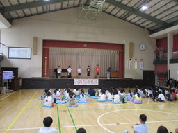 １